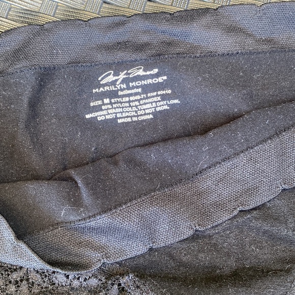 3 pairs brand new underwear. Black and pink polka dot size small - Picture 5 of 6